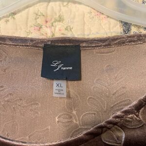 Lafemme Velvet Burnout Scoop Neck Top in Mauve Taupe